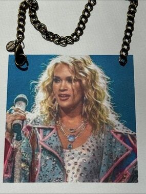 Carrie Underwood Ornament